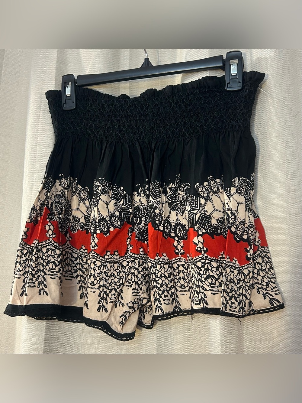 Angie Boho Smocked High Waist Flowy Shorts Black Red Border Print L